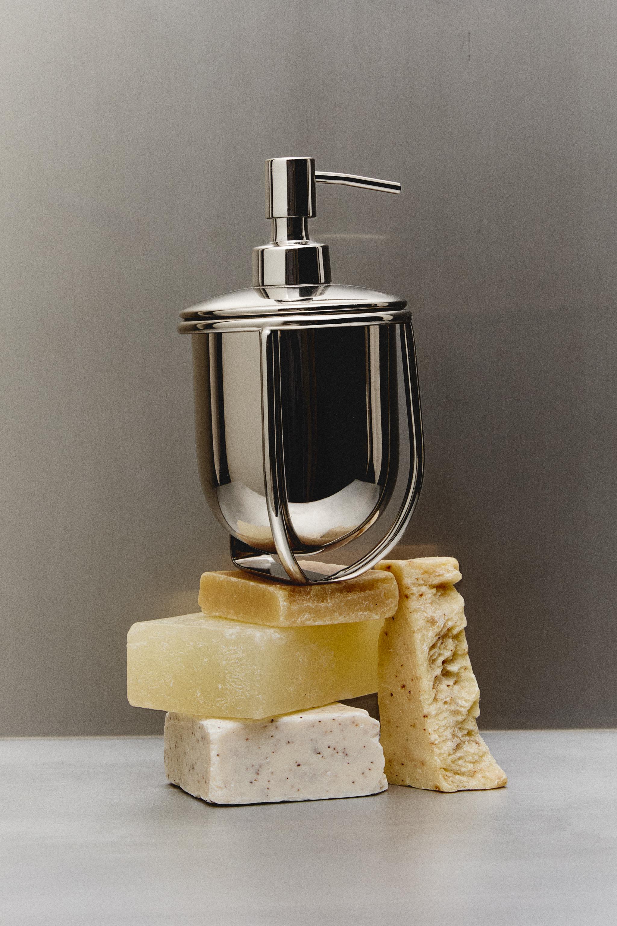 DISTRIBUTEUR SAVON MÉTAL BRILLANT